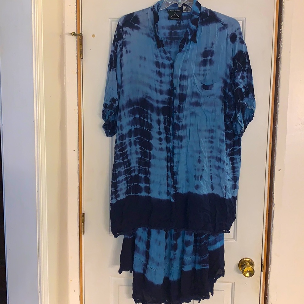 Anthony , blue tie dyed skirt and top.